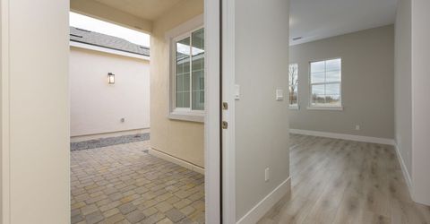 579 Sage Grouse Lp, Gardnerville, NV 89460 Photo