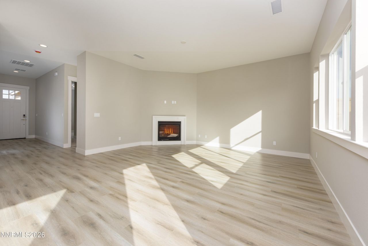 579 Sage Grouse Lp, Gardnerville, NV 89460 Photo