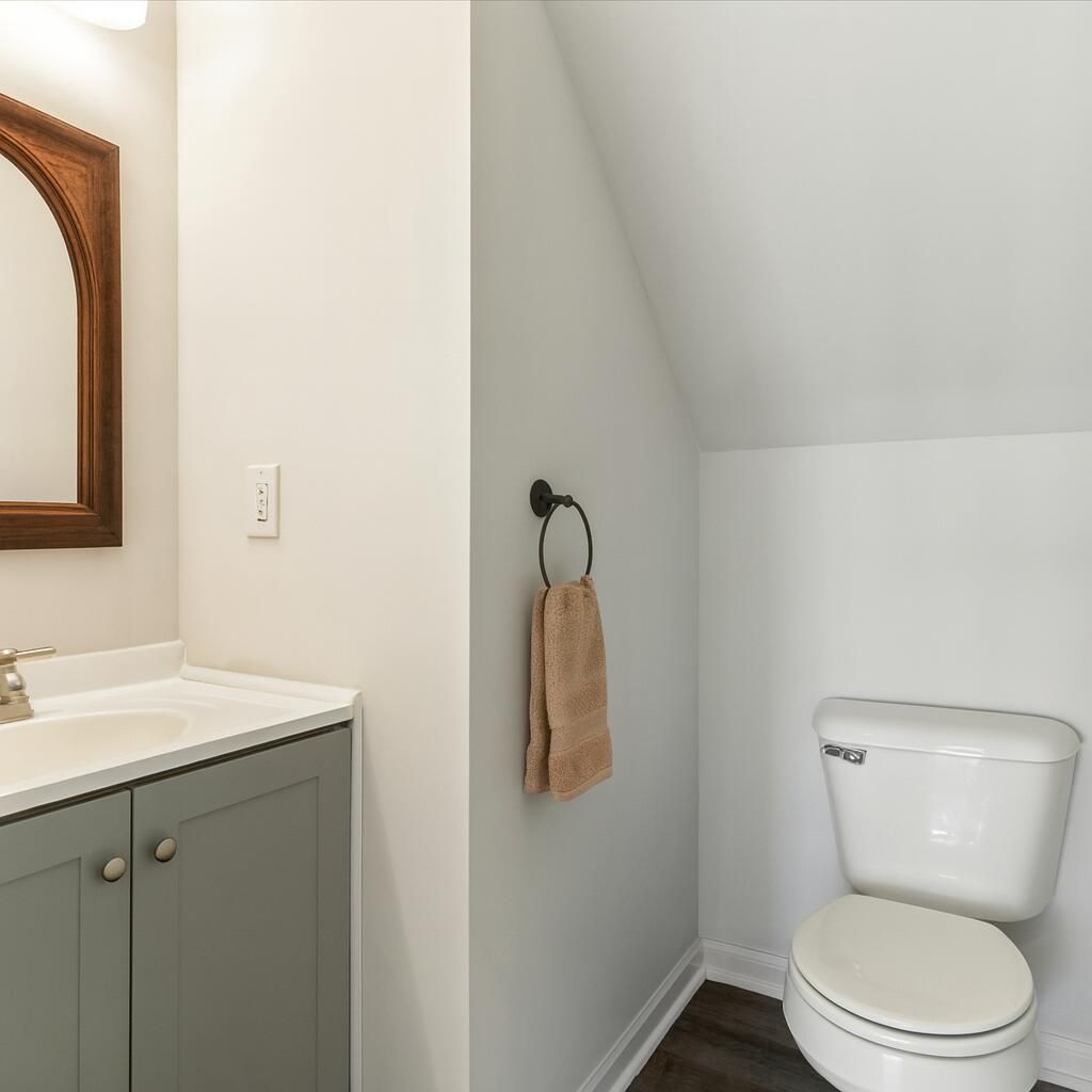 127 Macallan Court Court Photo 12