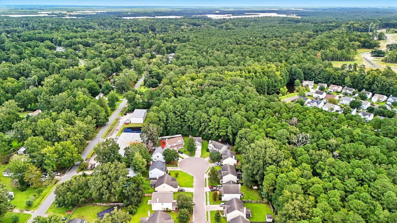 127 Macallan Court Court Photo 14