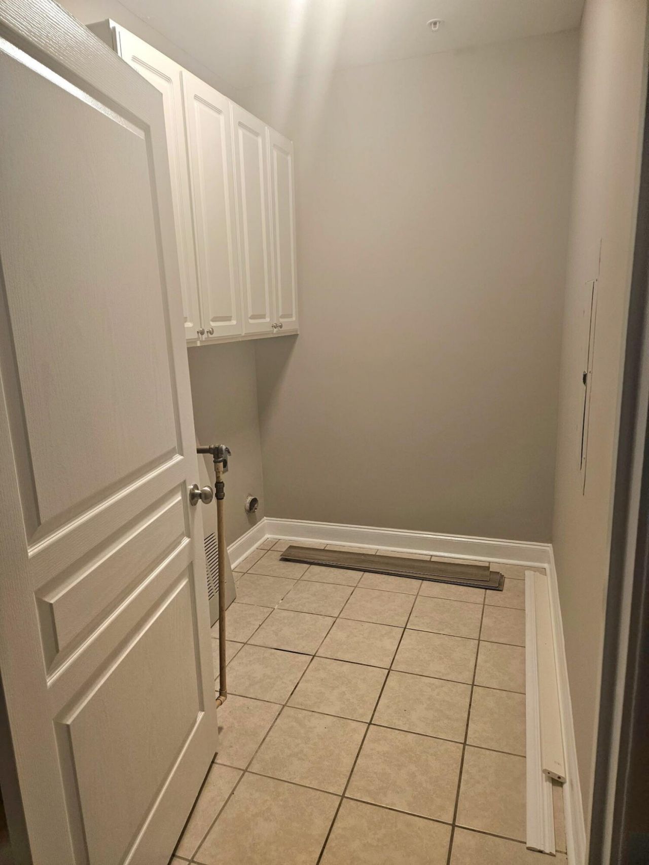 1025 Riverland Woods Place Photo 16