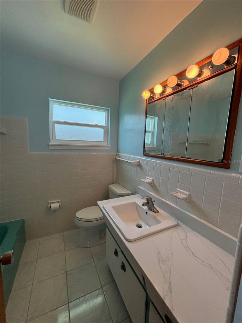 9950 52nd Terrace N, Saint Petersburg, FL 33708 Photo