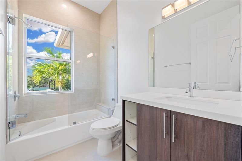 324 SW 14th Court, Unit 324, Fort Lauderdale, FL 33315 Photo