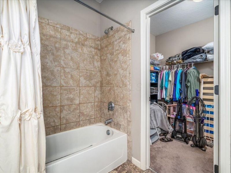 678 Green Forest Place Place, Lithopolis, OH 43136 Photo 16