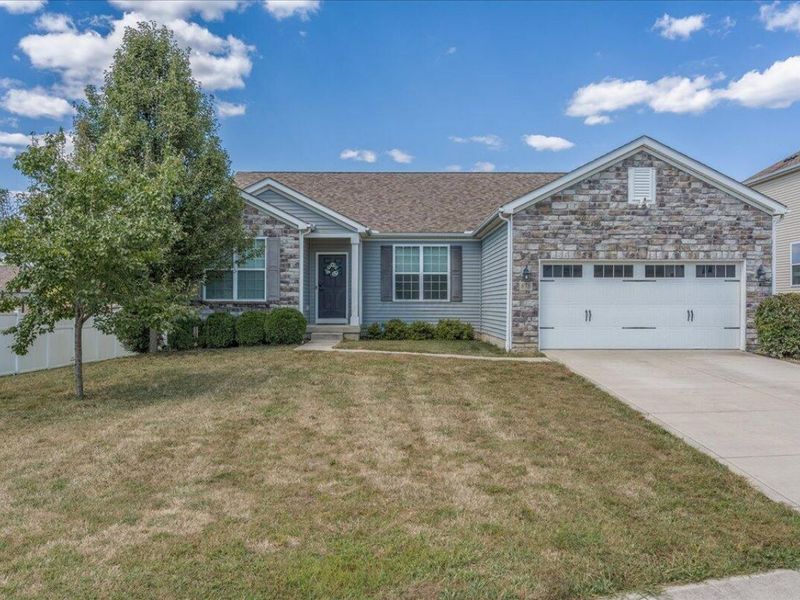 678 Green Forest Place Place, Lithopolis, OH 43136 Photo 3