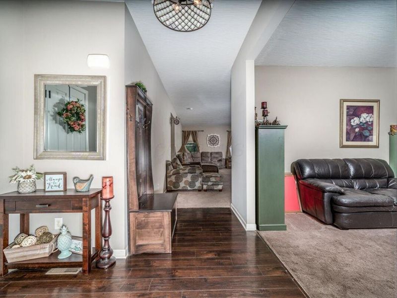 678 Green Forest Place Place, Lithopolis, OH 43136 Photo 4