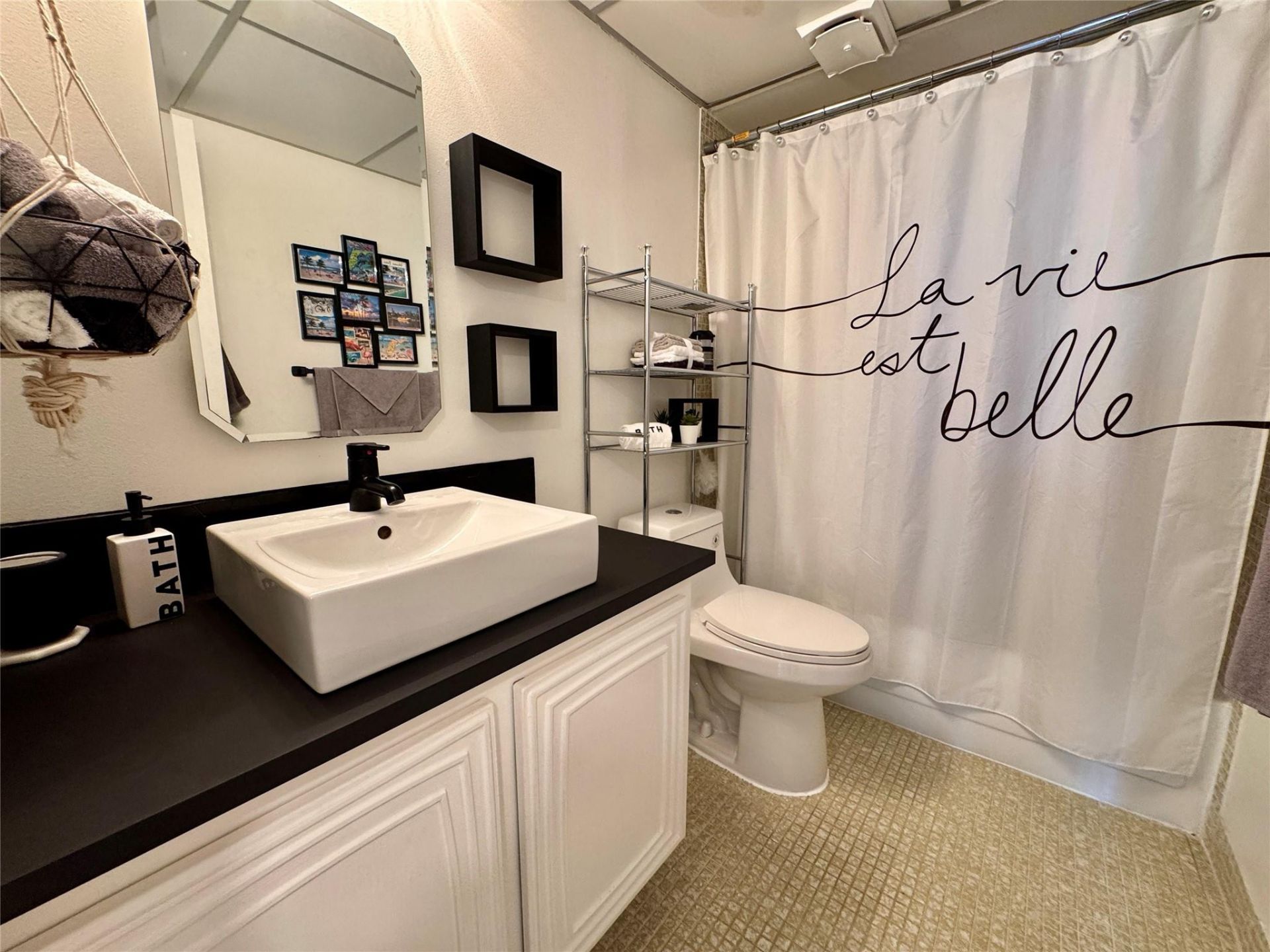 2811 Somerset Drive, Unit 206, Lauderdale Lakes, FL 33311 Photo