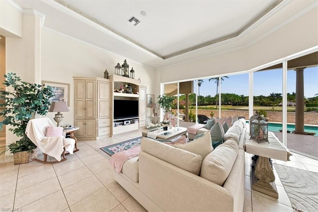 2339 Alexander Palm Dr, Naples, FL 34105 Photo