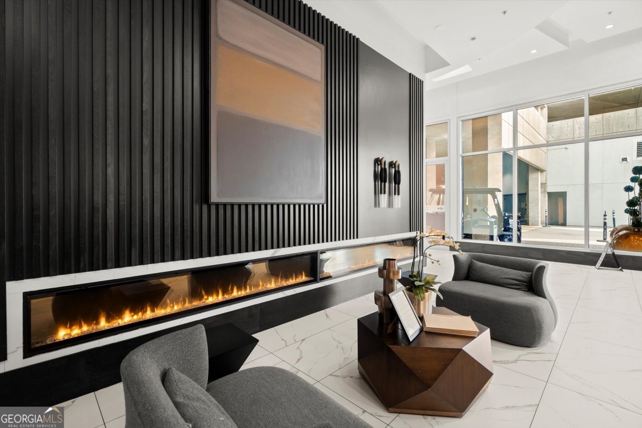 400 W Peachtree Street, Unit 3712, Atlanta, GA 30308 Main Photo