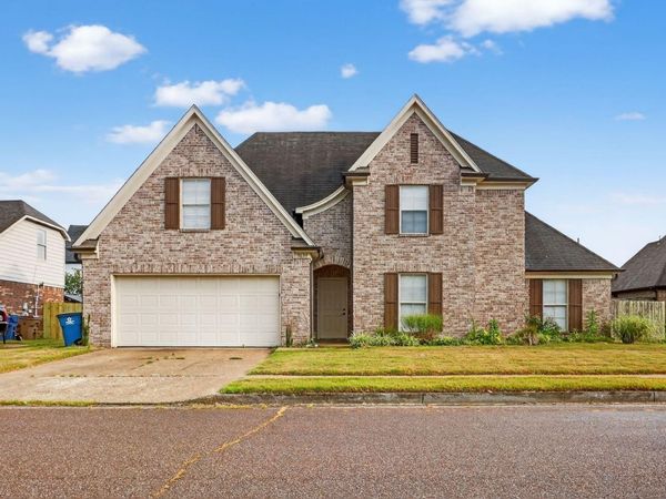 9635 GRAYS LAKE DR, Cordova, TN 38018