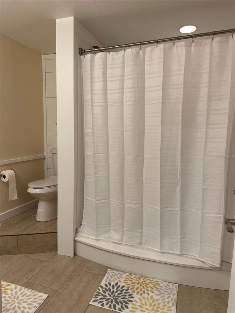 1345 Airport Drive, Unit H20, Tallahassee, FL 32304 Photo