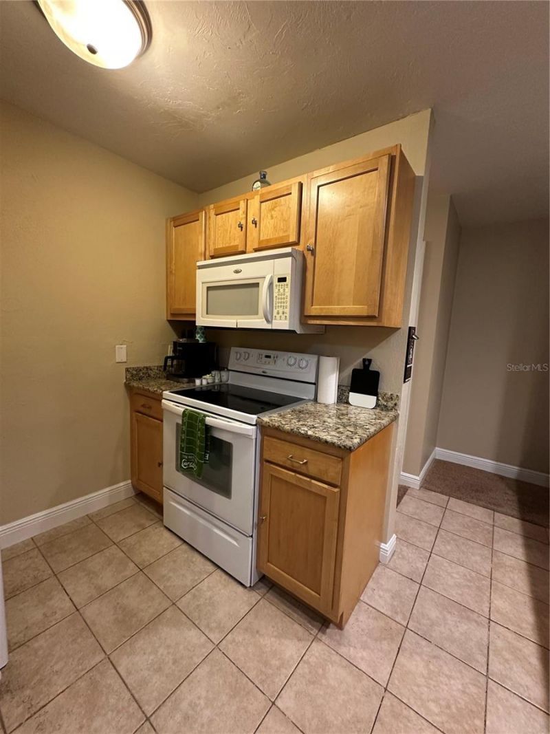 1345 Airport Drive, Unit H20, Tallahassee, FL 32304 Photo