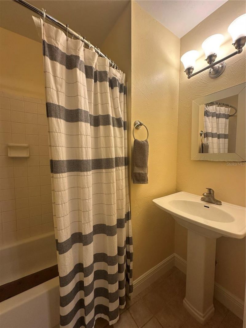 1345 Airport Drive, Unit H20, Tallahassee, FL 32304 Photo