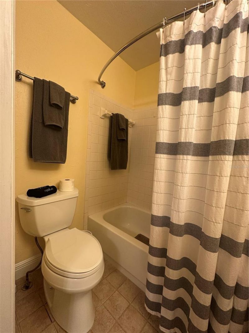 1345 Airport Drive, Unit H20, Tallahassee, FL 32304 Photo
