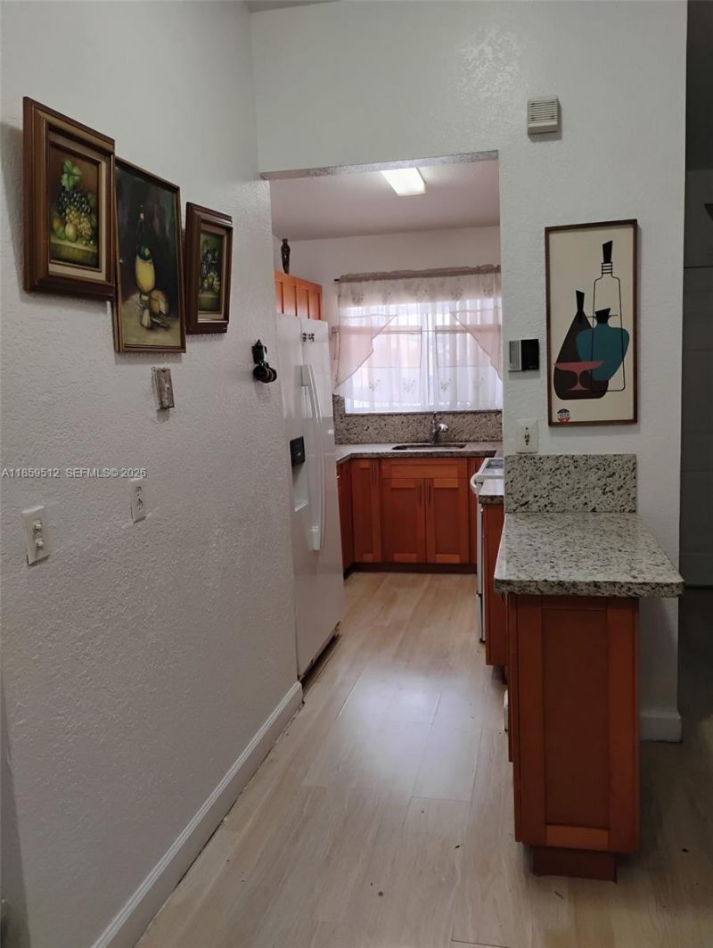 1097 SE 12th Ter, Homestead, FL 33035 Photo