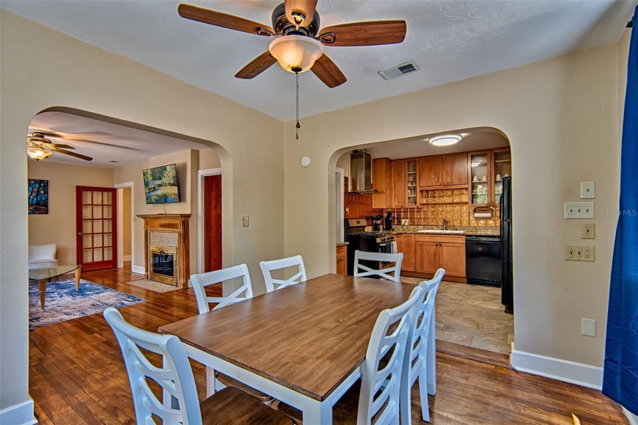 1636 NW 8th Avenue, Gainesville, FL 32603 Photo