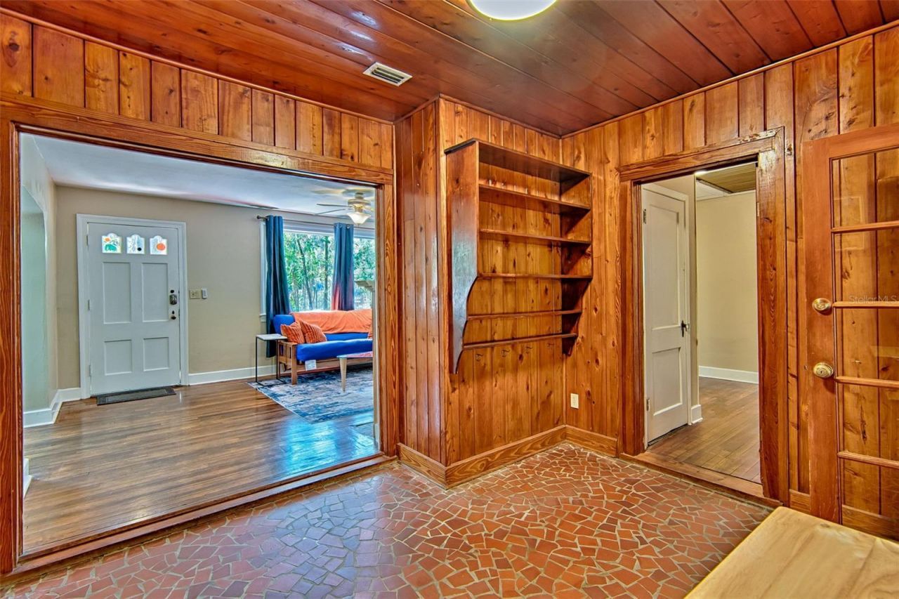 1636 NW 8th Avenue, Gainesville, FL 32603 Photo