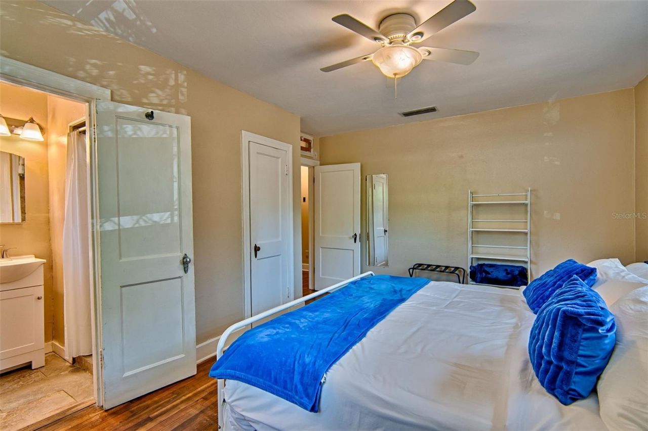 1636 NW 8th Avenue, Gainesville, FL 32603 Photo