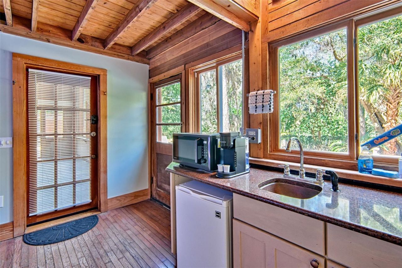 1636 NW 8th Avenue, Gainesville, FL 32603 Photo