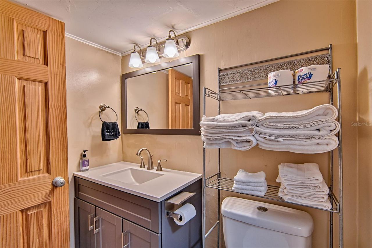 1636 NW 8th Avenue, Gainesville, FL 32603 Photo