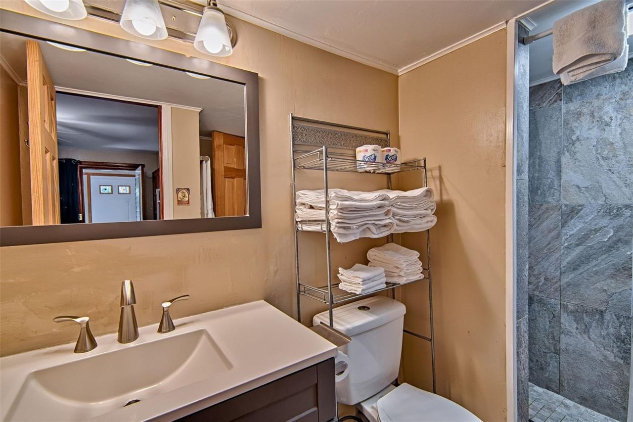 1636 NW 8th Avenue, Gainesville, FL 32603 Photo