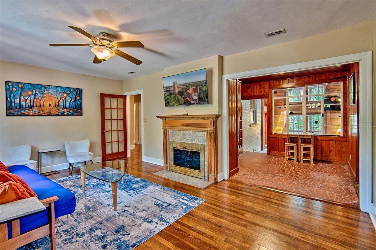 1636 NW 8th Avenue, Gainesville, FL 32603 Photo