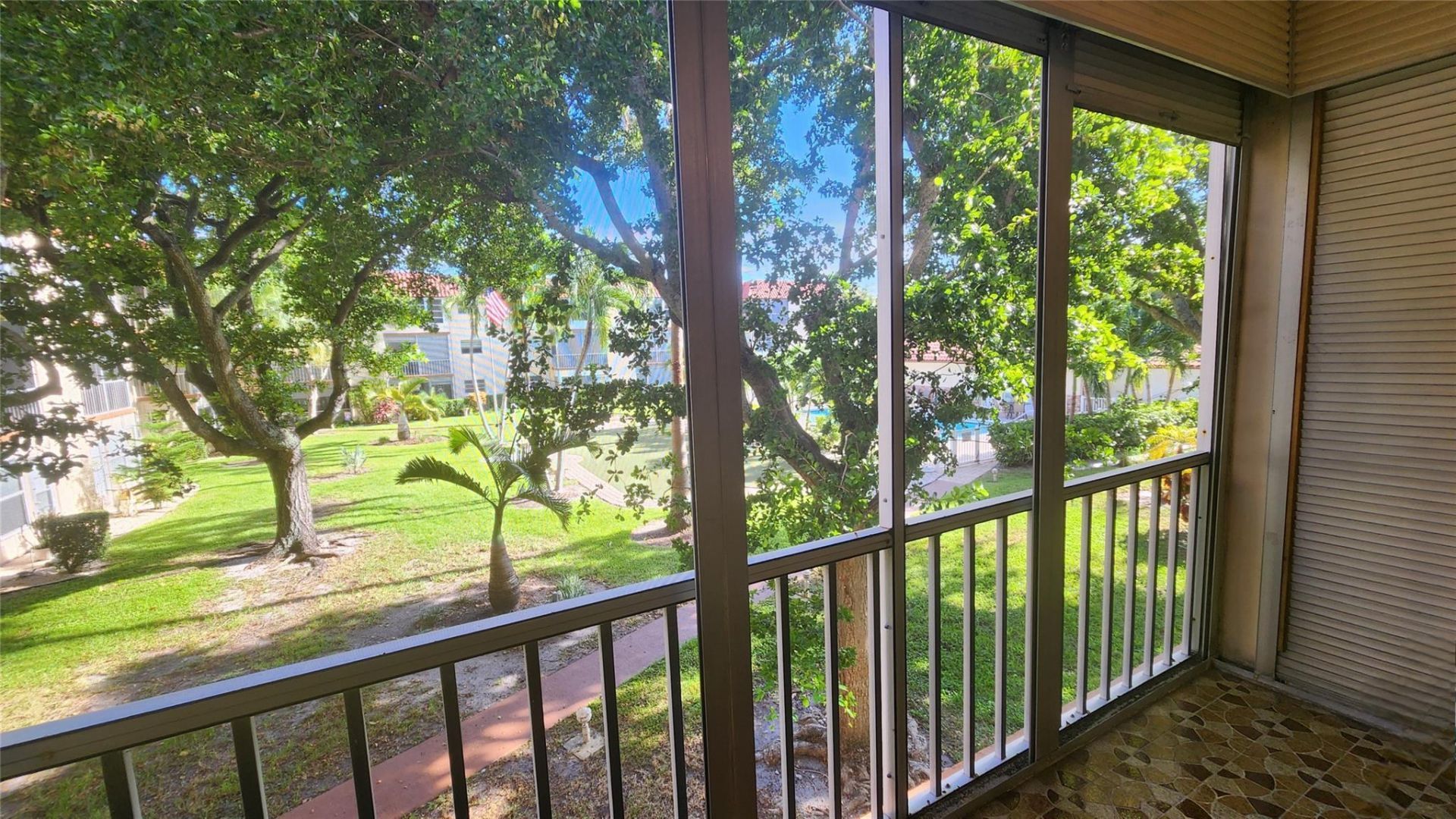 700 SE 6th Avenue, Unit 205, Deerfield Beach, FL 33441 Main Photo