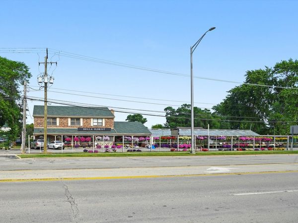 7117 S Roberts Road, Bridgeview, IL 60455