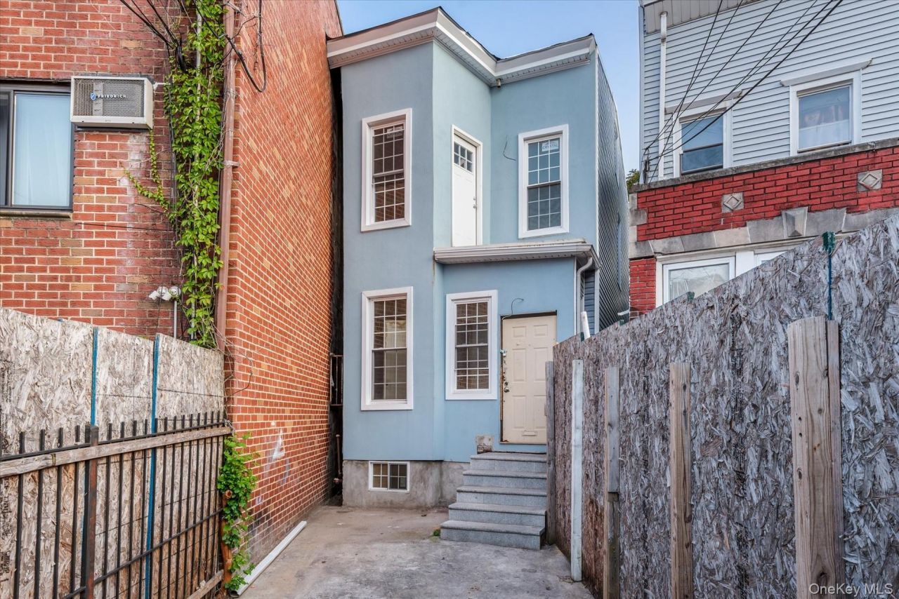 1142 Welling Court, Astoria, NY 11102 Main Photo