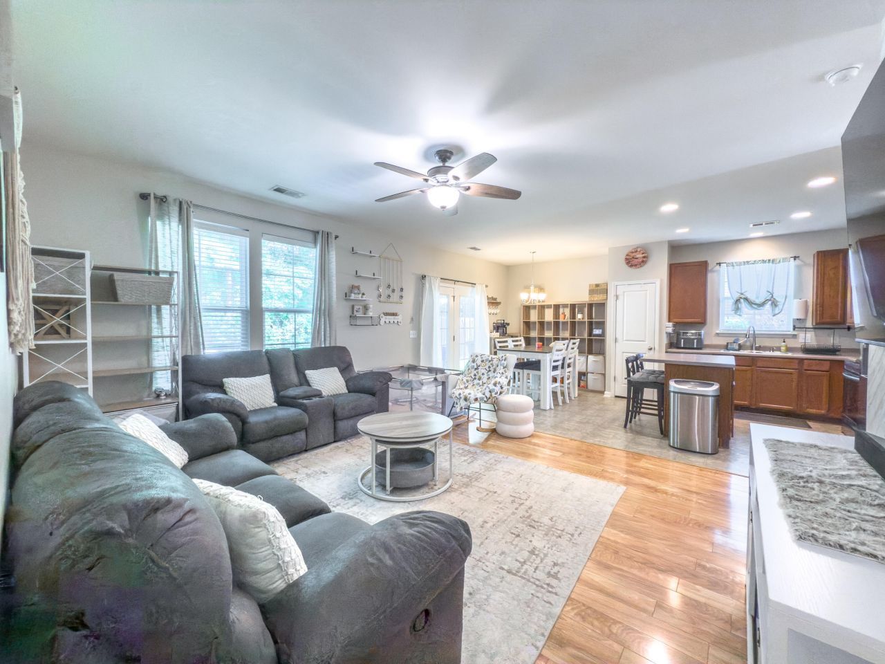 498 Stoney Field Drive Photo 4