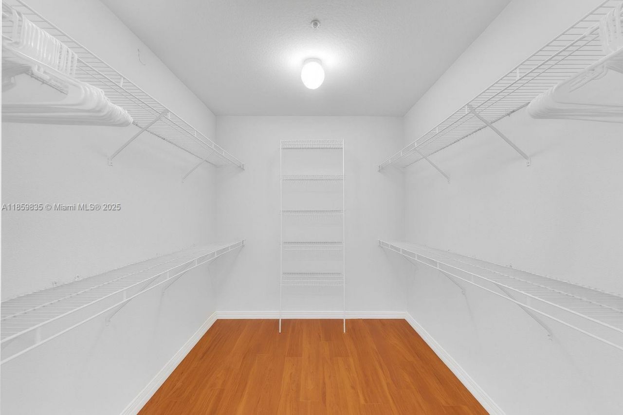 3001 NE 185th St, Unit 610, Aventura, FL 33180 Photo