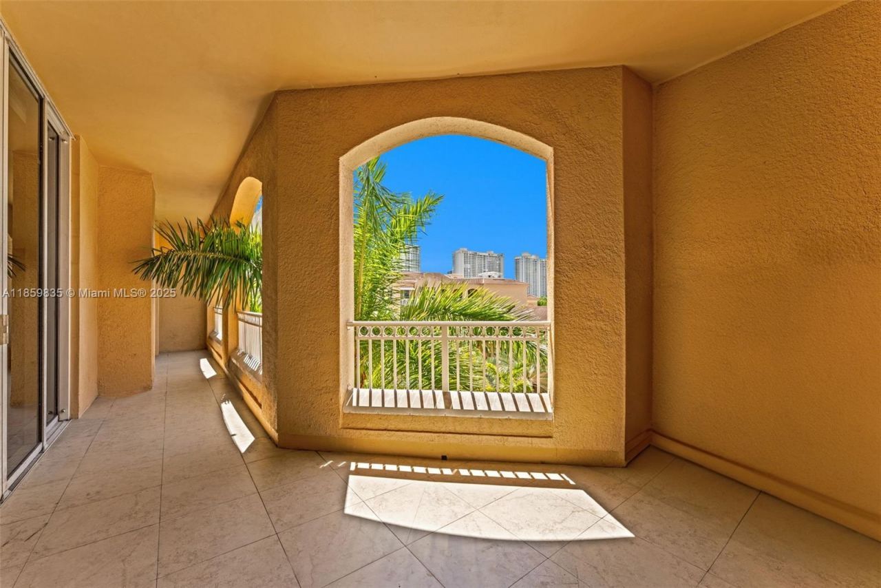 3001 NE 185th St, Unit 610, Aventura, FL 33180 Photo