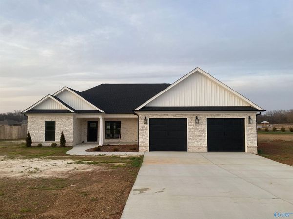 15091 Evans Road, Athens, AL 35611