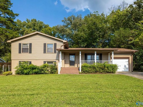 12003 Greenleaf Drive SE, Huntsville, AL 35803