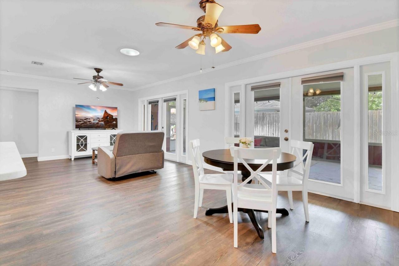 863 Bay Breeze Terrace, Largo, FL 33770 Photo