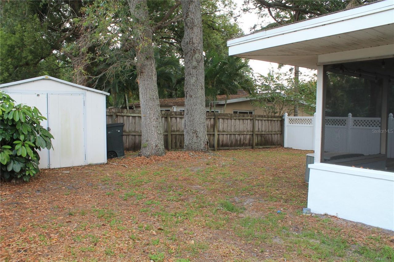 863 Bay Breeze Terrace, Largo, FL 33770 Photo