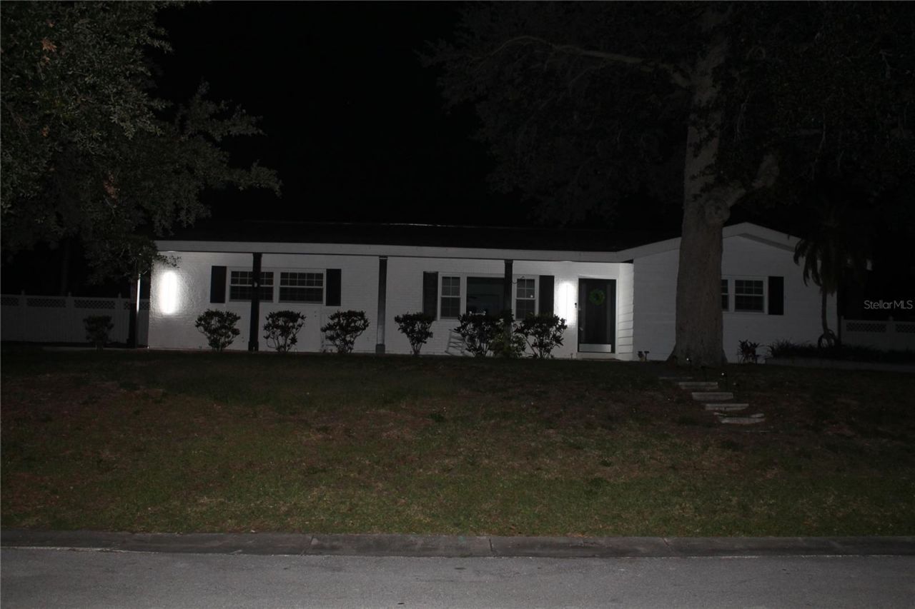 863 Bay Breeze Terrace, Largo, FL 33770 Photo