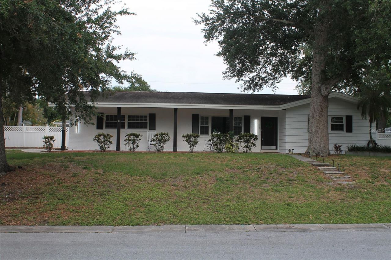 863 Bay Breeze Terrace, Largo, FL 33770 Photo