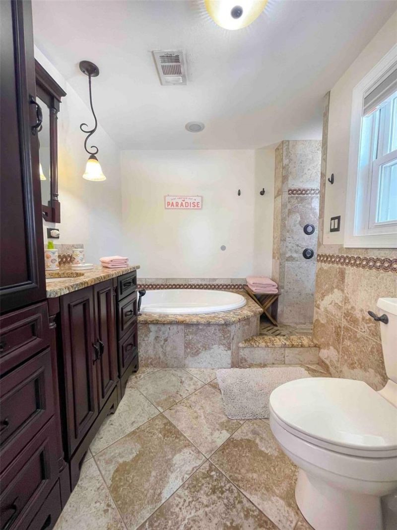 863 Bay Breeze Terrace, Largo, FL 33770 Photo