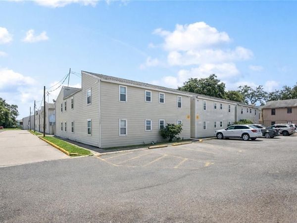 8019 TRAPIER Avenue, New Orleans, LA 70127