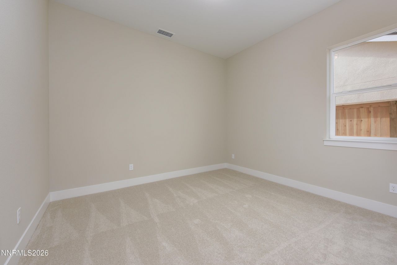 585 Sage Grouse Lp, Gardnerville, NV 89460 Photo