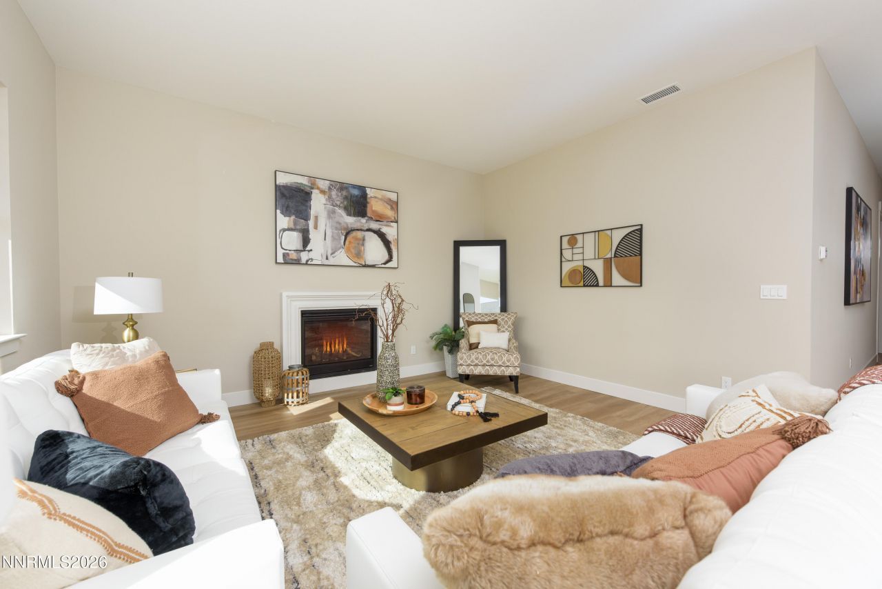 585 Sage Grouse Lp, Gardnerville, NV 89460 Photo