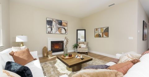 585 Sage Grouse Lp, Gardnerville, NV 89460 Photo