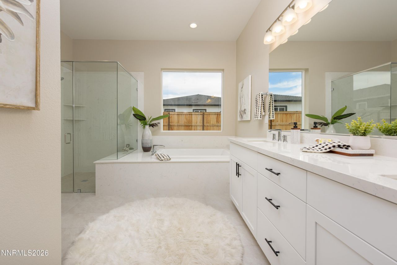 585 Sage Grouse Lp, Gardnerville, NV 89460 Photo