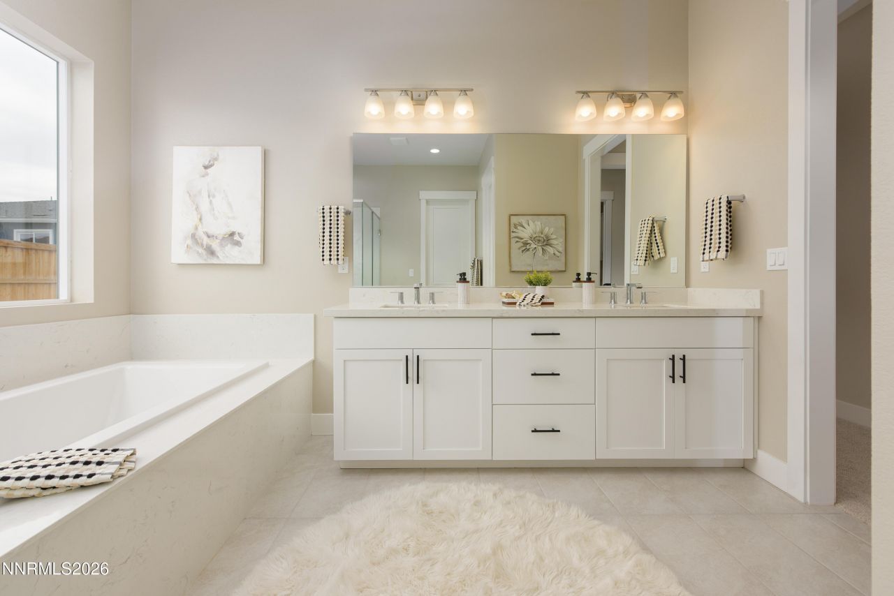 585 Sage Grouse Lp, Gardnerville, NV 89460 Photo