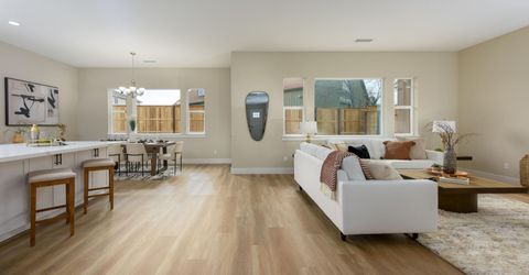 585 Sage Grouse Lp, Gardnerville, NV 89460 Photo