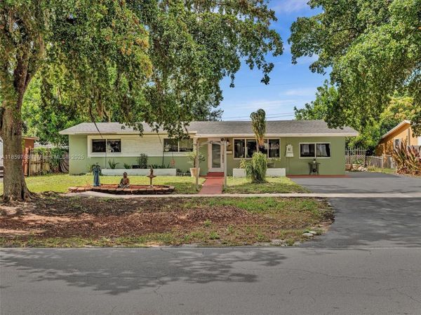 6472 Johnson St, Hollywood, FL 33024