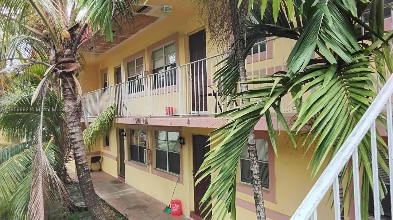 1826 Cleveland St, Unit 6, Hollywood, FL 33020 Photo