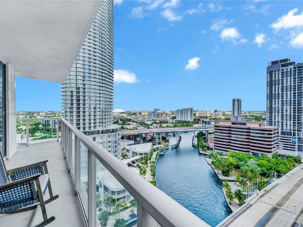 185 SW 7th St, Unit 1901, Miami, FL 33130
