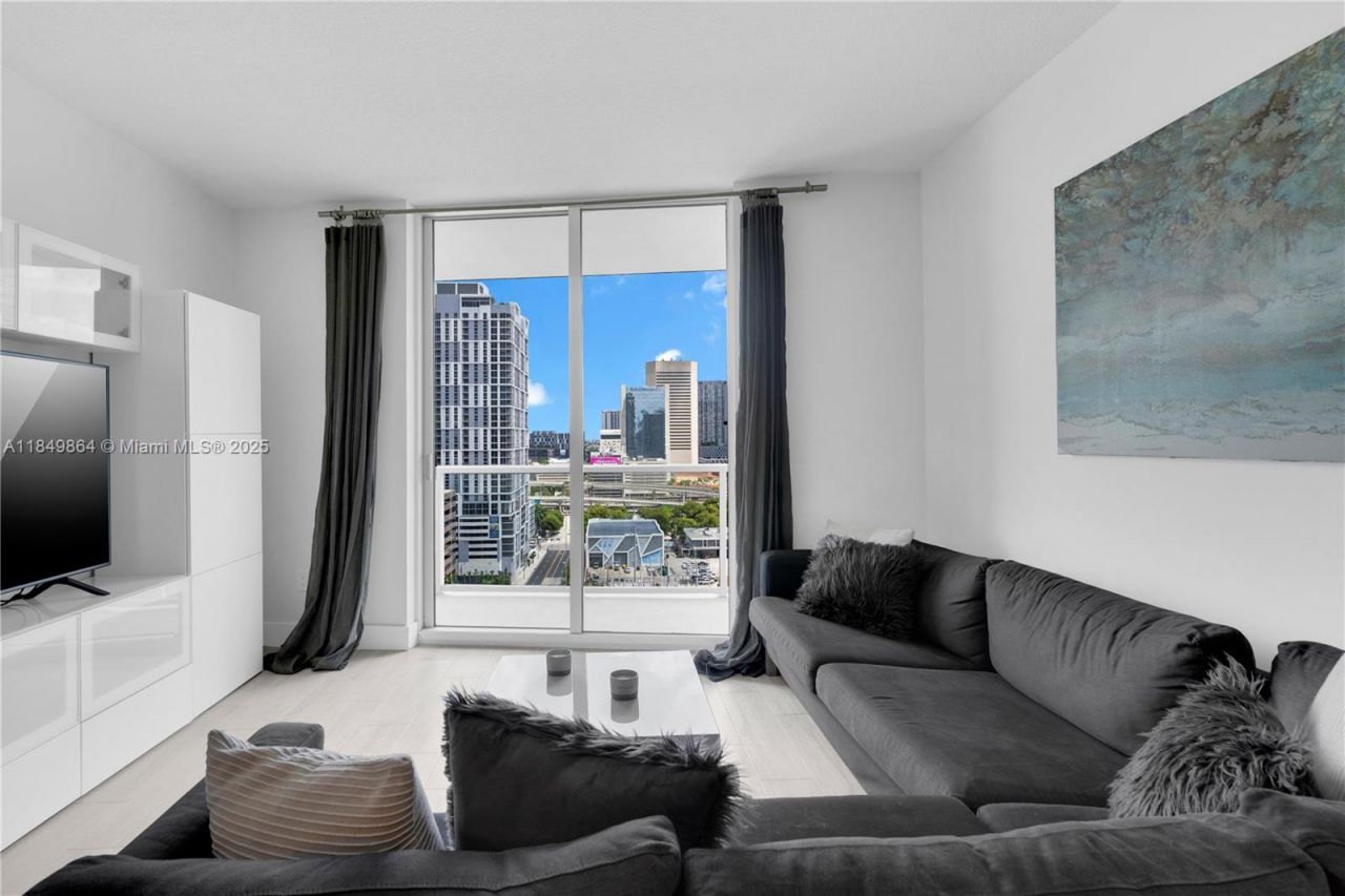 185 SW 7th St, Unit 1901, Miami, FL 33130 Photo